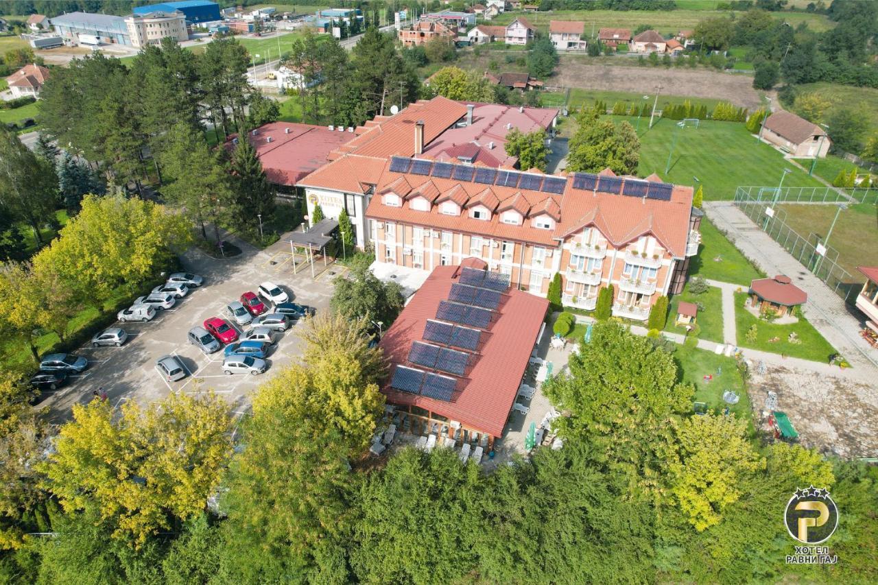 Hotel Ravni Gaj Knic Buitenkant foto