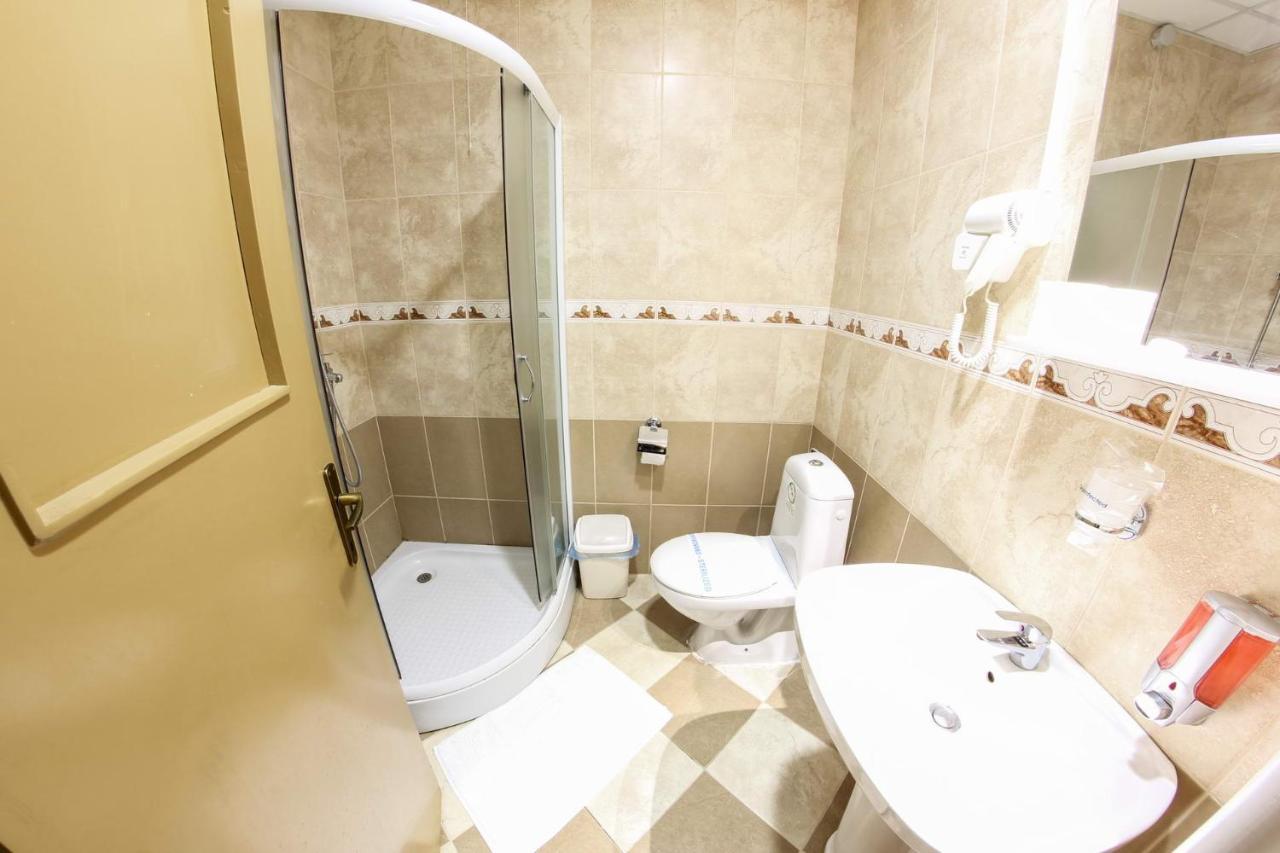Hotel Ravni Gaj Knic Buitenkant foto